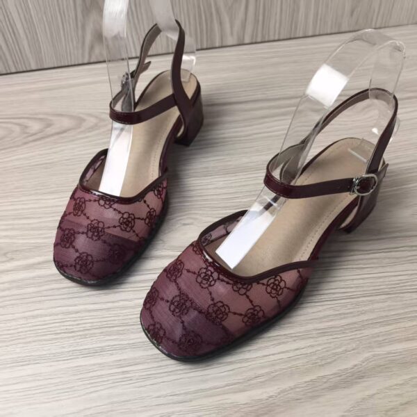 Sexy 2026 Spring/Summer New Black and Burgundy Lace Square-Toe Sandals, Slimming, Versatile, Chunky Heel, Elegant and Sophisticated Women's Shoes