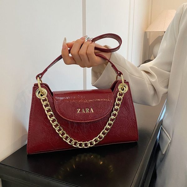 High-end Vintage Women's 2025 Chain New Fashion Single Shoulder Underarm Commuter Crossbody Bag for Foreign Trade